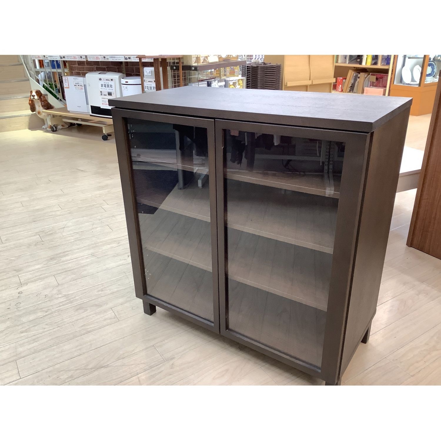 無印良品 ウォールナット材ガラス扉キャビネット ダークブラウン 販売