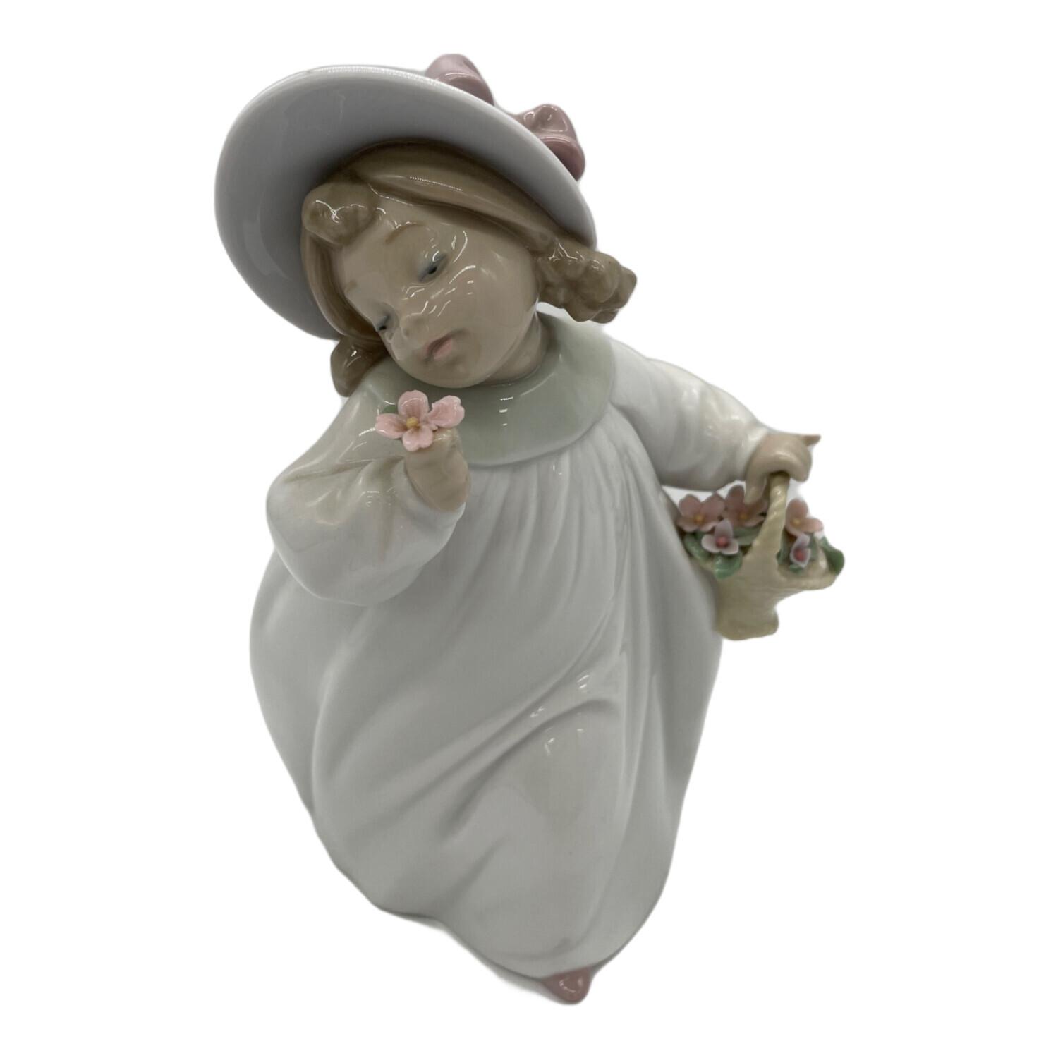 LLADRO (リヤドロ) フィギュリン 6683 ロマンス｜トレファクONLINE