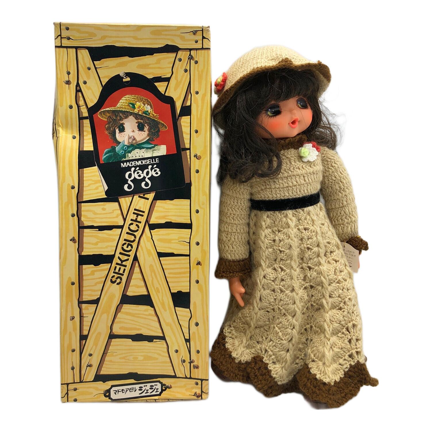 えま、ブローチとセルロイド人形のセット えま様専用、ブローチと