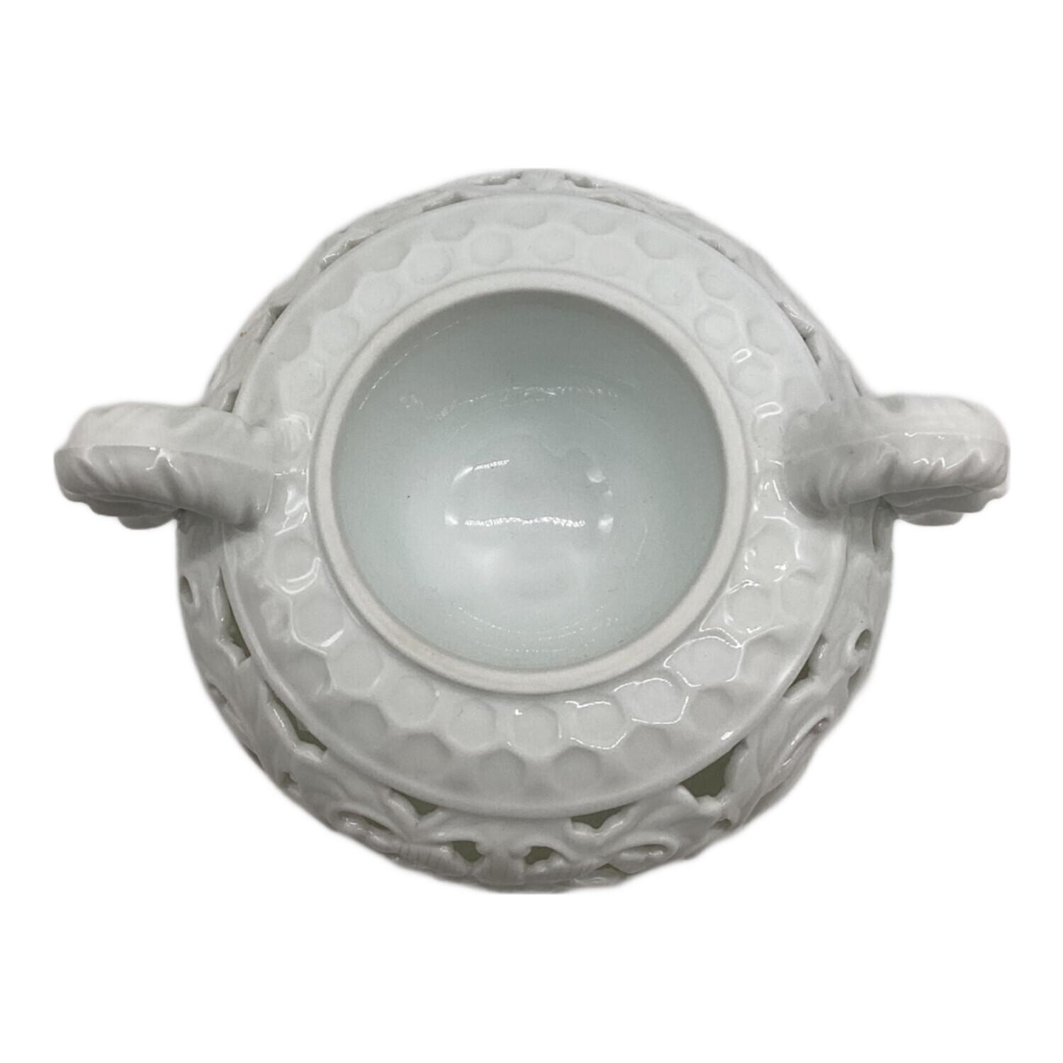 白磁唐草透し彫 香炉 有田焼｜トレファクONLINE