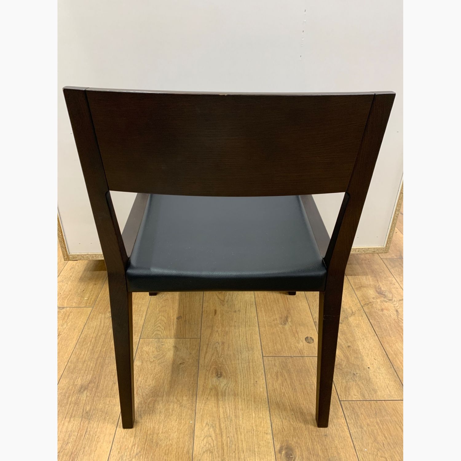 木製アームチェア ブラウンアルフレックス