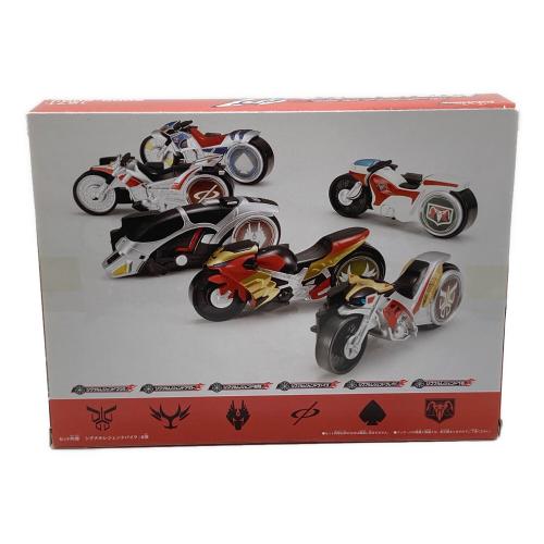 仮面ライダー ガシャポンシフトカープレミアム シグナルレジェンド