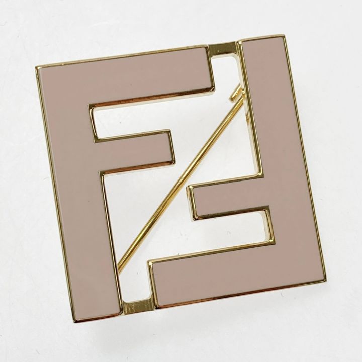 FENDI フェンディ フォーエバー FFロゴ ブローチ 2個セット 8AG976