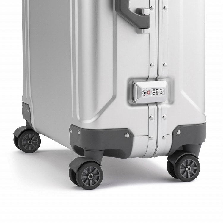 ゼロハリバートンジオ3.0 アルミキャリー ケース中古正規品機内4輪