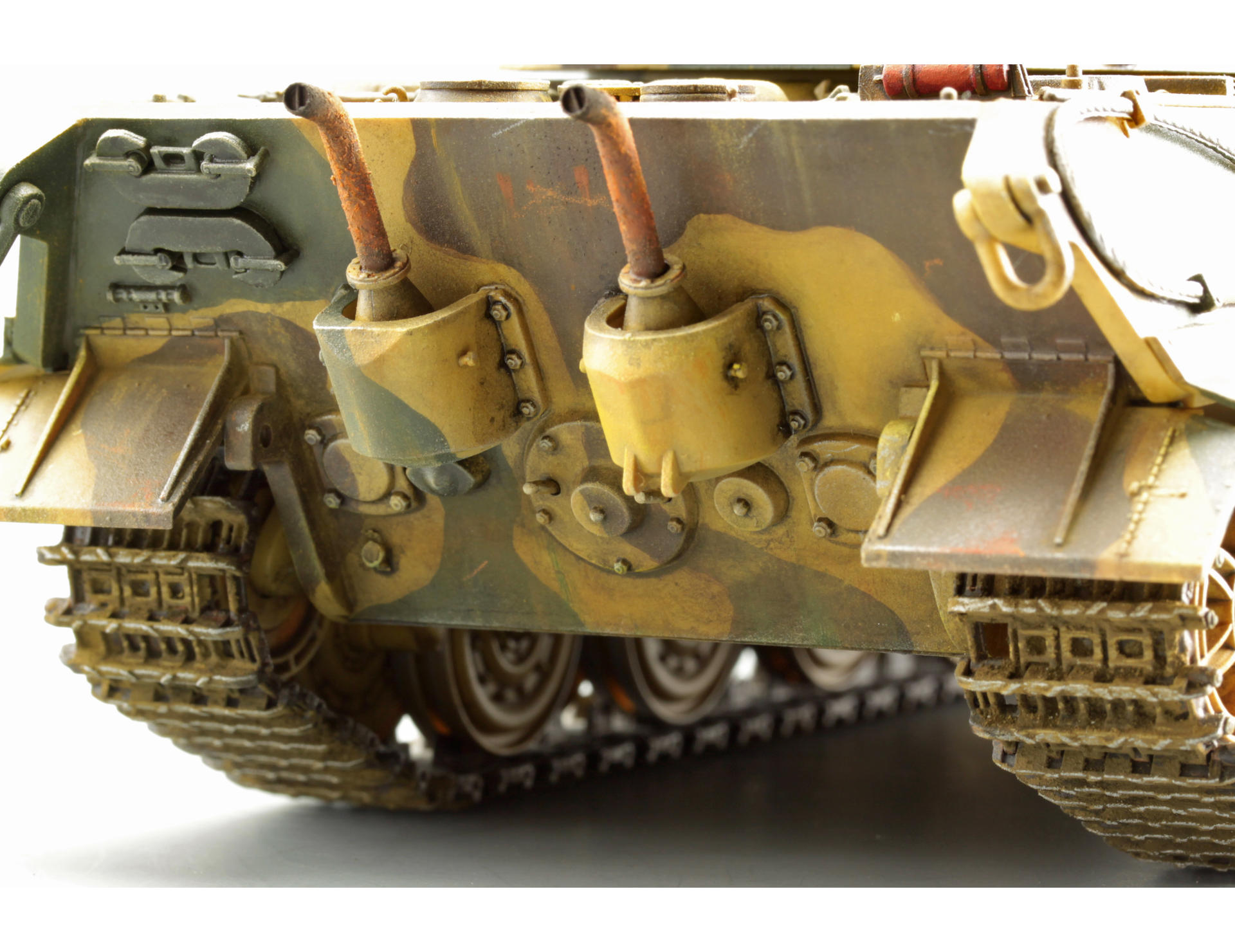 Pz.Kpfw. VI Ausf. B Tiger II 1/35 - Eduard Store