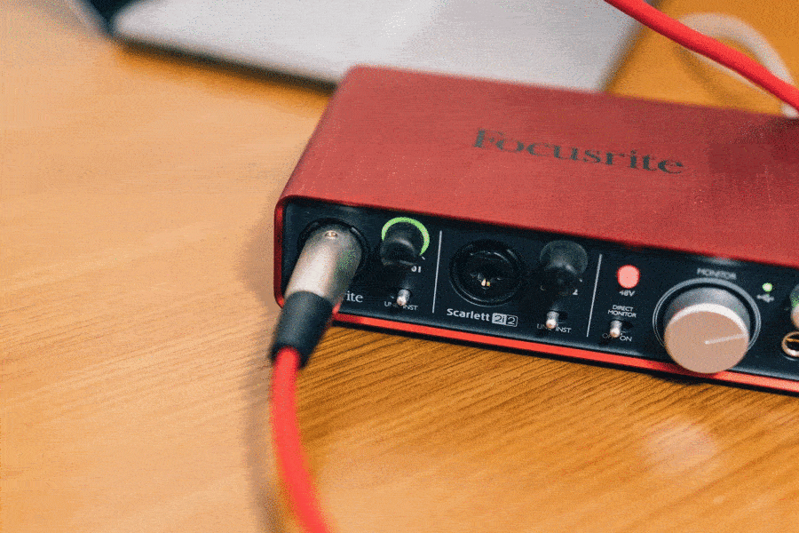 レビュー】FOCUSRITE Scarlett 2i2（マイク付き）を購入！安いし