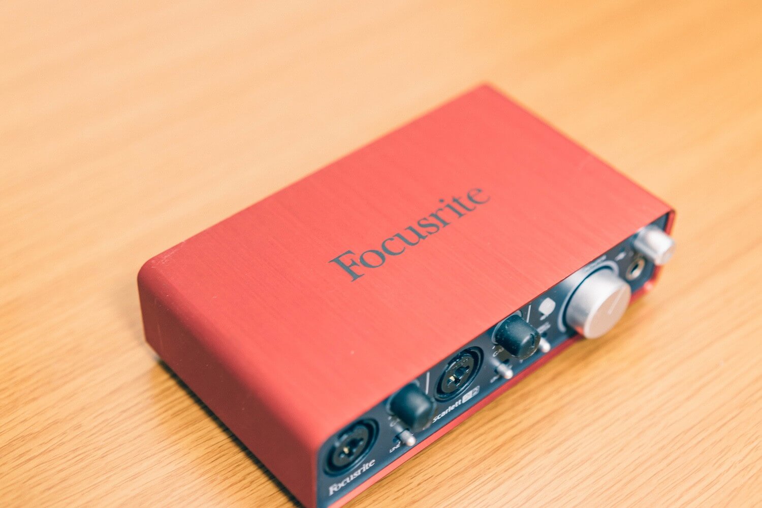 レビュー】FOCUSRITE Scarlett 2i2（マイク付き）を購入！安いし