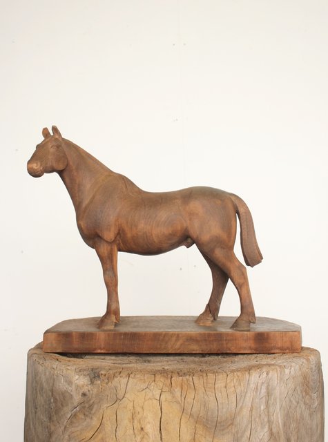 リアルな馬の彫刻