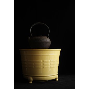 帝室技芸員 三代 清風与平 黄玓磁算木瓶掛 P224｜骨董店 のびる 古美術