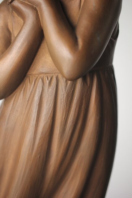 彫刻家 加藤豊 在銘刻 花束 ブロンズ像 少女 オブジェ 置物