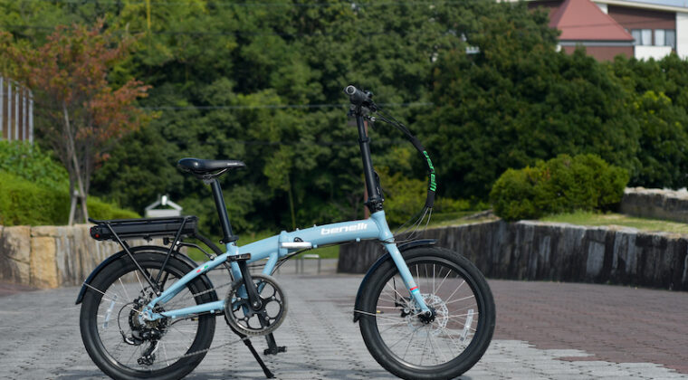 ベネリの人気折りたたみeバイク「ZERO N2.0シリーズ」に新色登場 | e