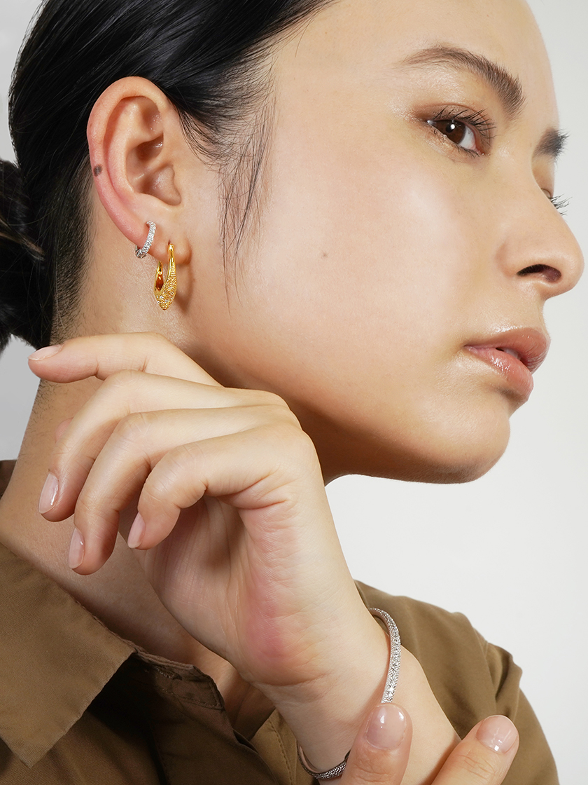 AYAMI jewelry(アヤミ ジュエリー)｜Pave ストレートピアス/ゴールド