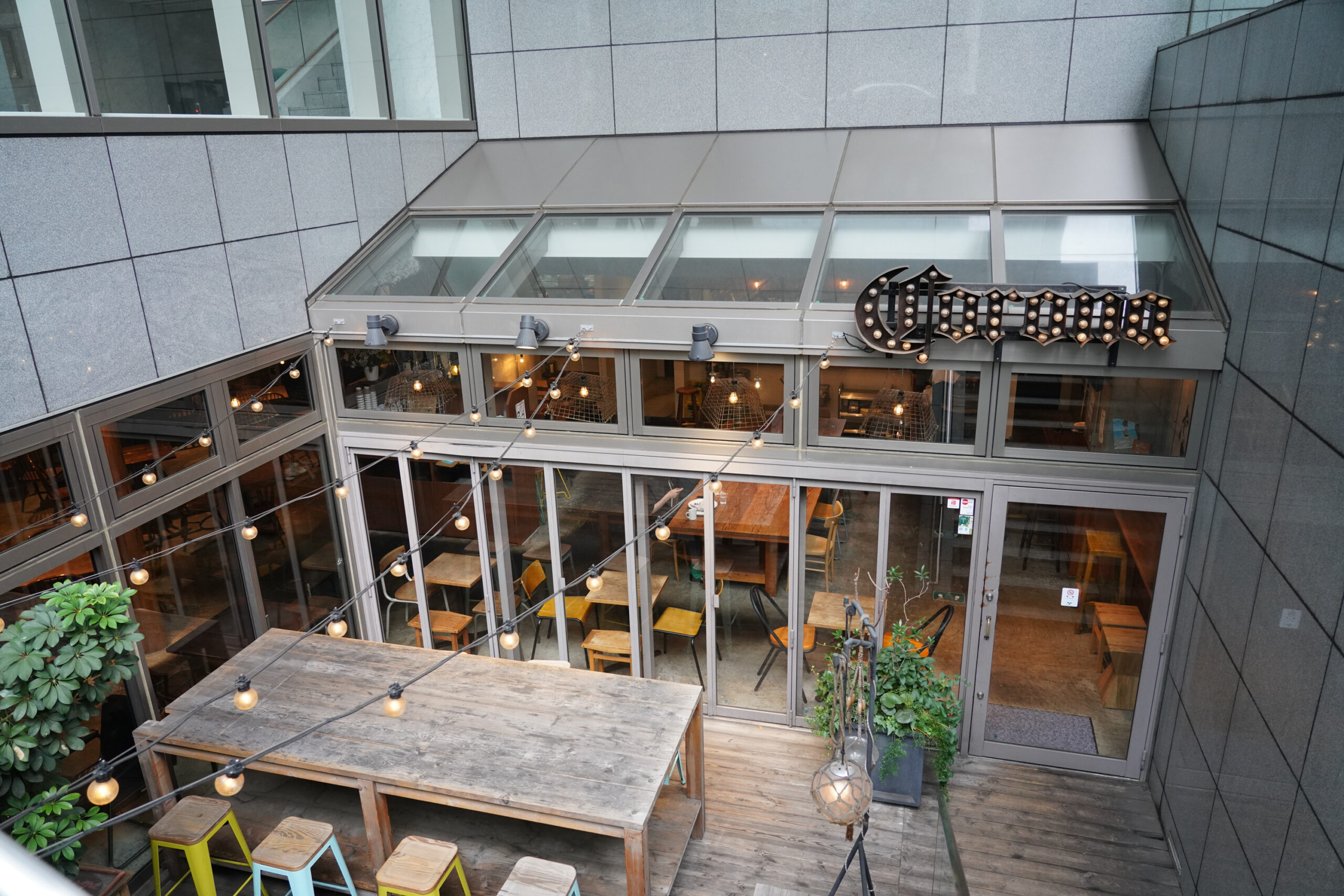 muromachi Cafe HACHI | Enjoy Life Inc.