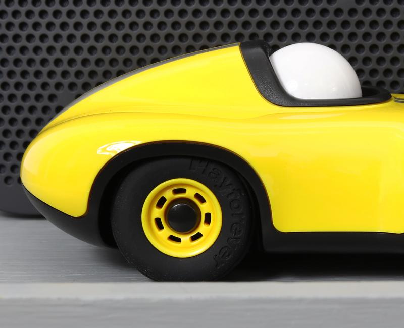 Playforever Speedy Le Mans Yellow PL-703 | ENGAGING TOYS 世界の