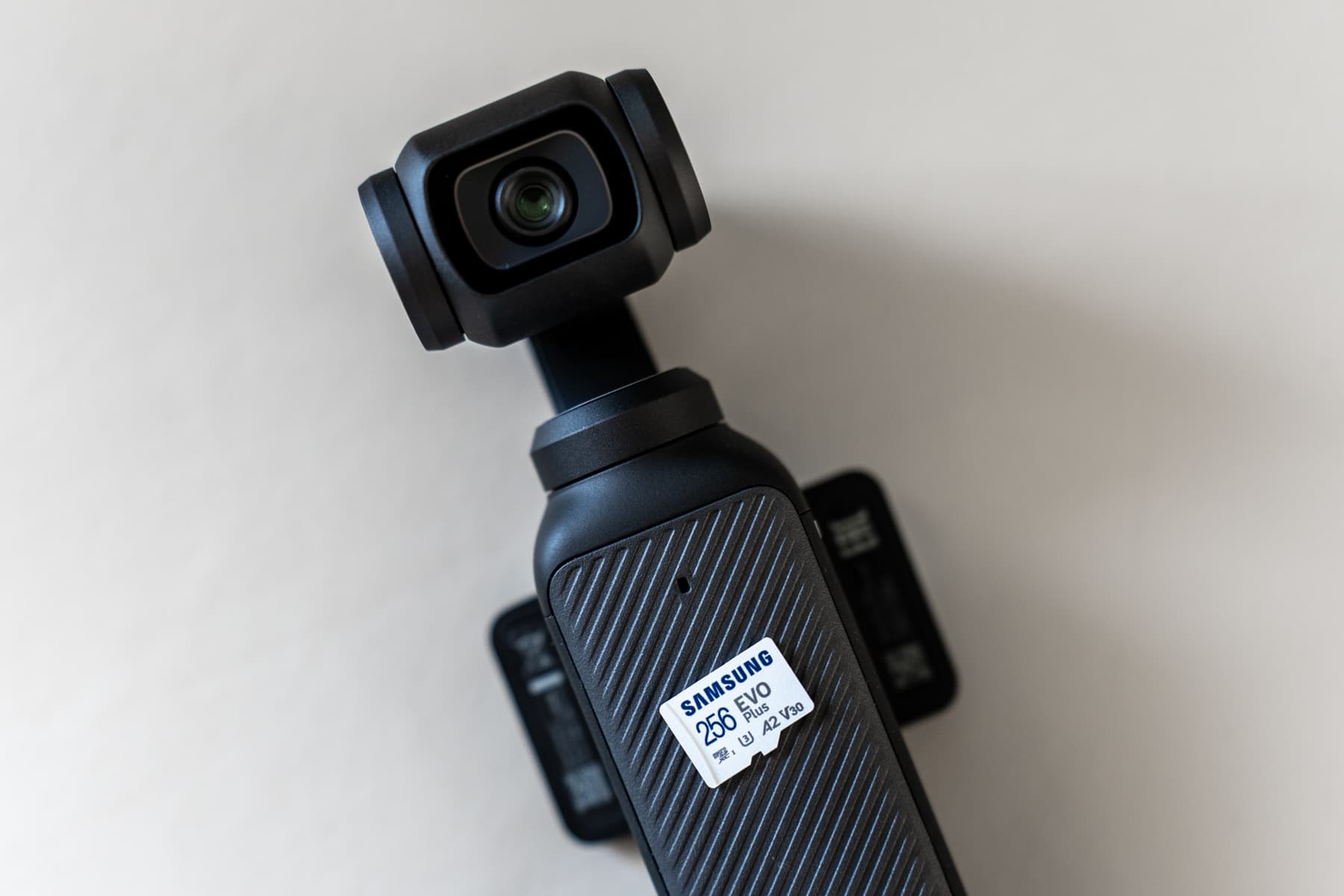 実録】DJI Osmo Pocket 3 おすすめのマイクロSDカードは256GBのこちら