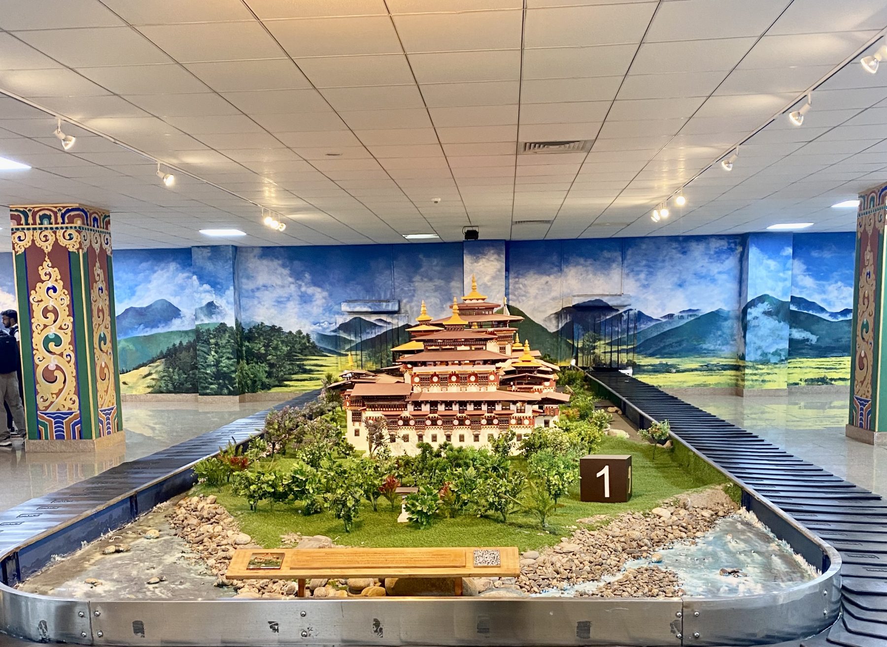 ヒマラヤに囲まれた絶景。ブータンのラグジュアリー・リゾート