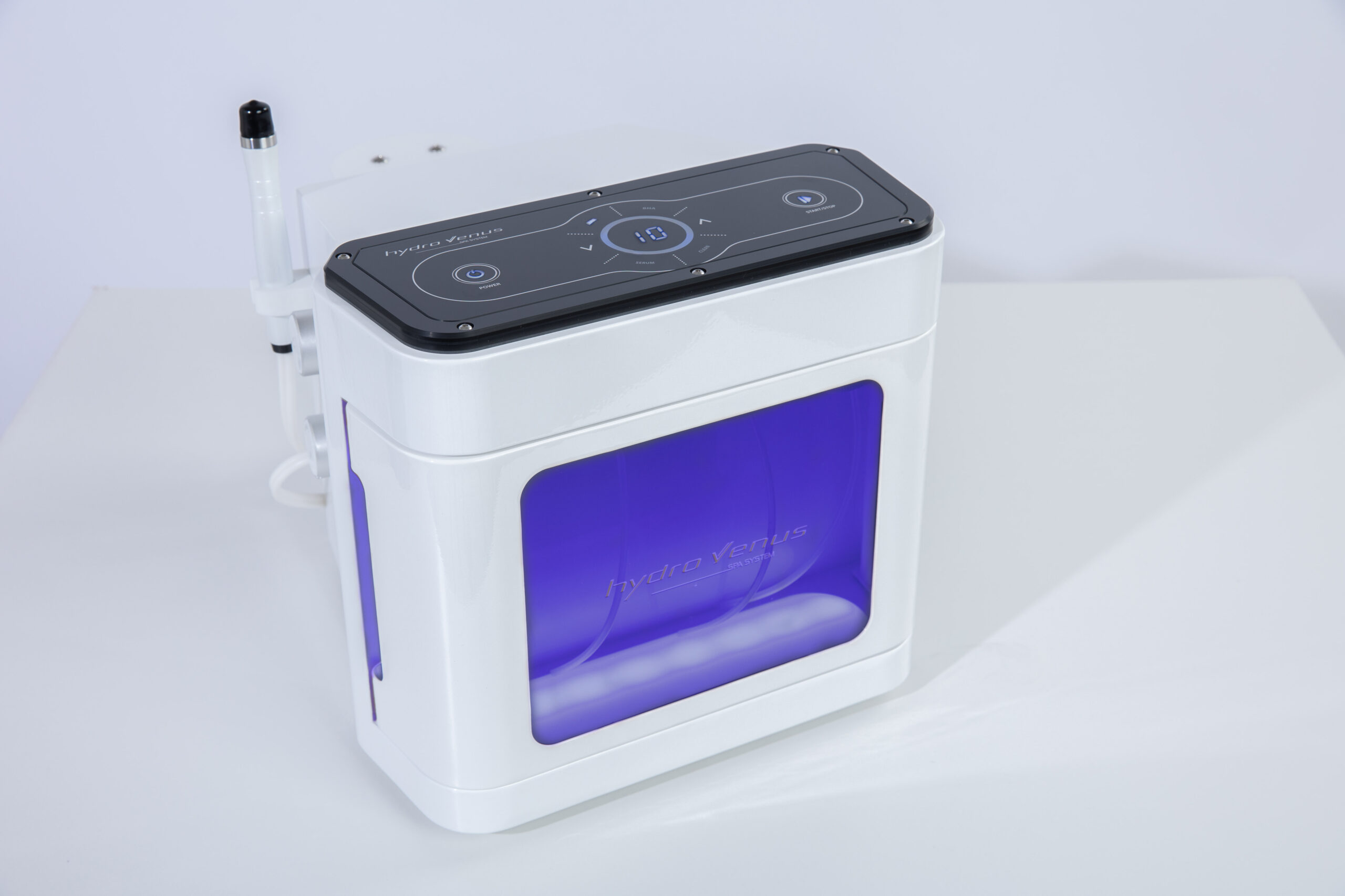 肌本来の輝きと美しさを呼び覚ます。新ピーリングマシーン「ハイドロ