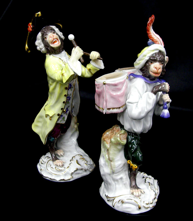アンティークドイツ 楽隊フィギュリン 笛を吹く正装したモンキー 猿の