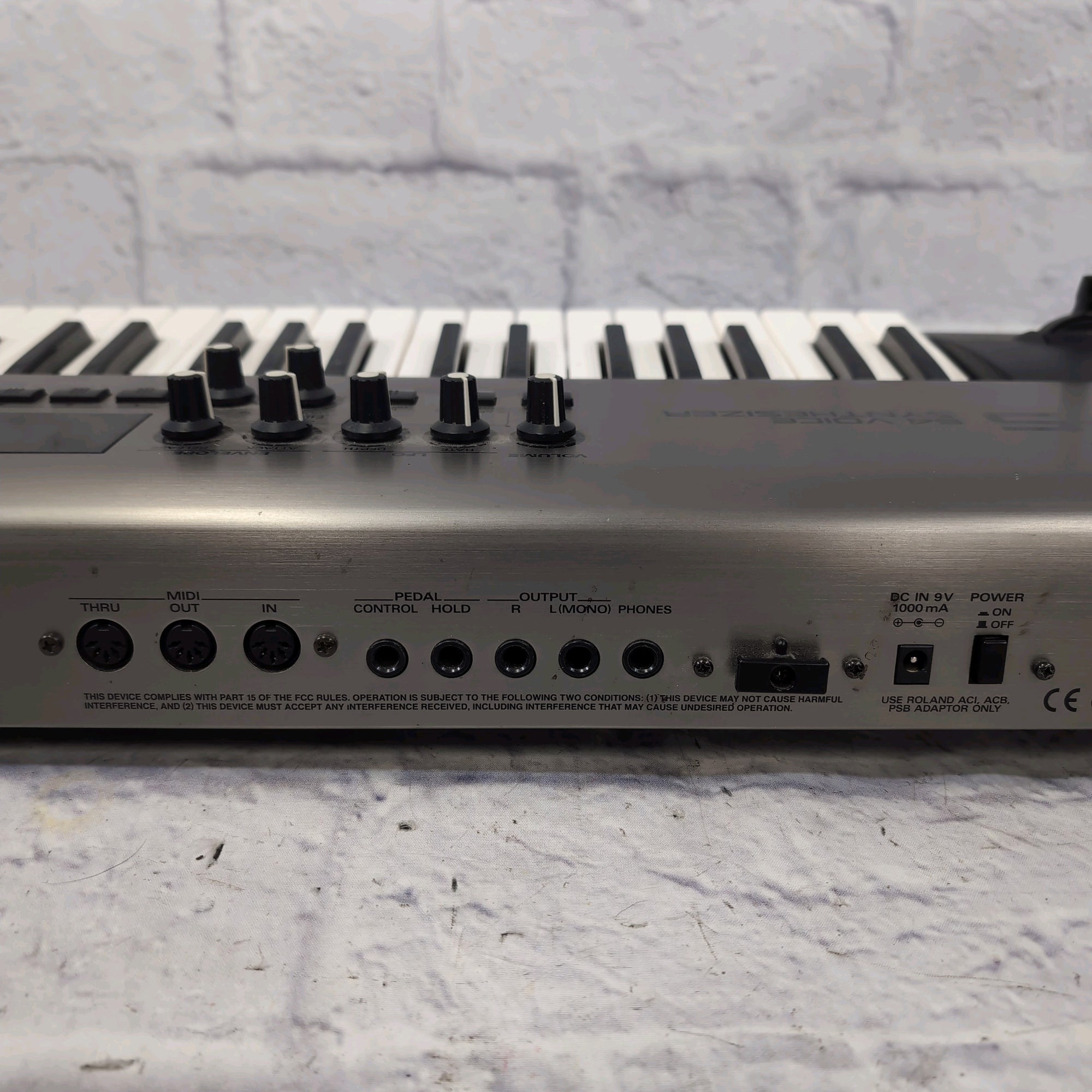 Roland RS-5 64 Voice Synthesizerソフトカバー付き Roland RS-5 64