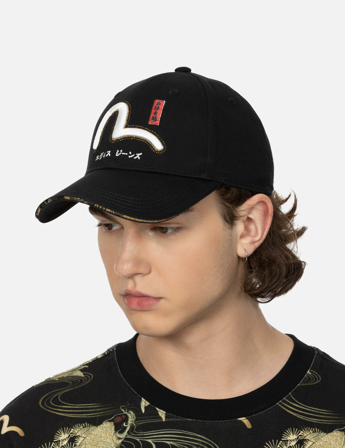 カモメ刺繍と大黒ブロケードキャップ – EVISU