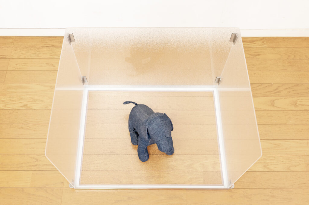 小型犬のトイレスペース - おしゃれで丈夫な犬猫用のペットケージ