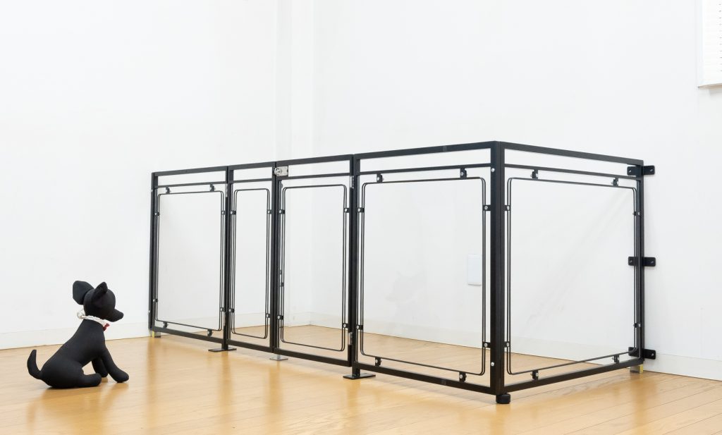 L型のクリアゲート黒 - おしゃれで丈夫な犬猫用ペットケージ・ドッグ