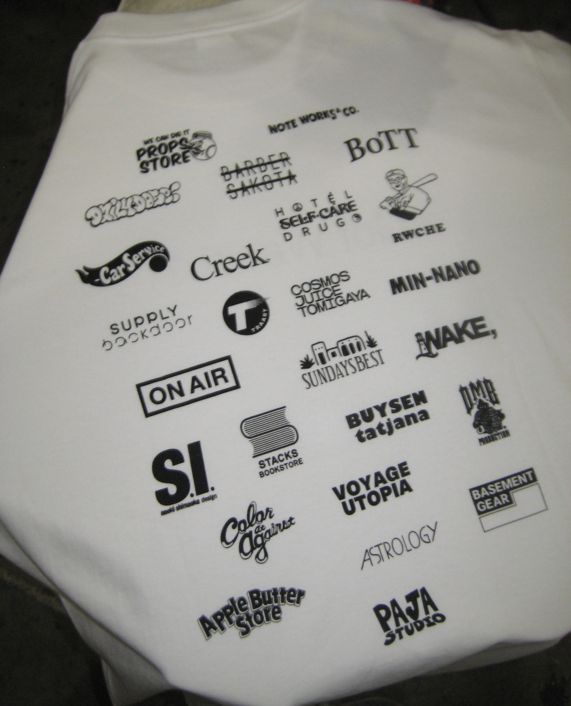 参院選に行った人はもらえるGot Wealth? T! 今を象徴するブランドや