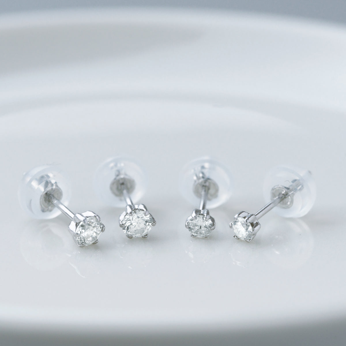ダイヤモンドピアス WD 計0.2ct PT900 プラチナ 6本爪 スタッド