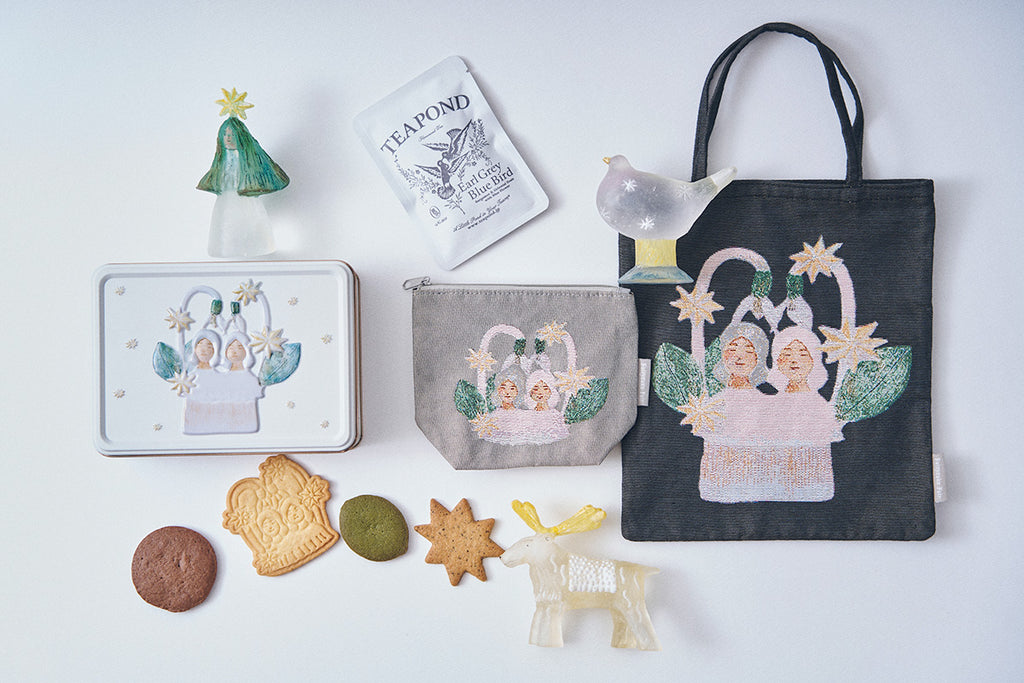 安達知江 さん ガラス製花型オブジェ 透明ピンク 安達知江 さん ガラス