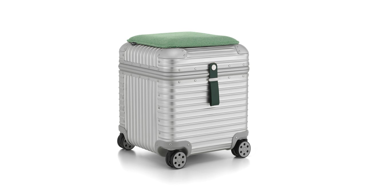 リモワが伊勢丹新宿でポップアップ開催 ヴィトラとのコラボアイテムを