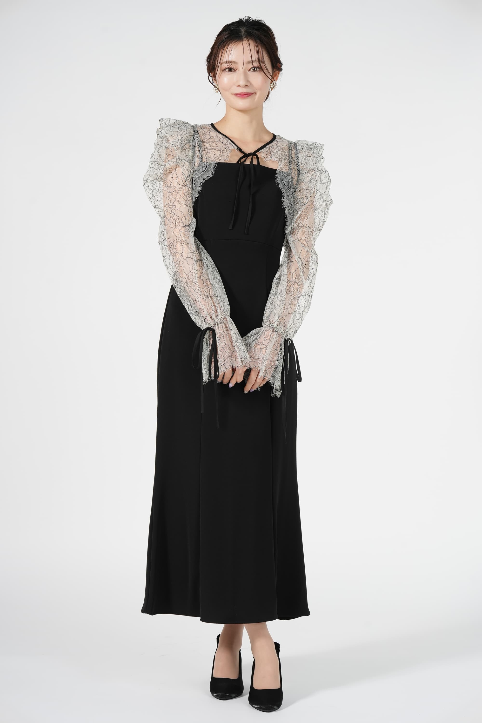 SNIDEL 総レースボレロ付きレイヤードブラックドレス (S〜M) を