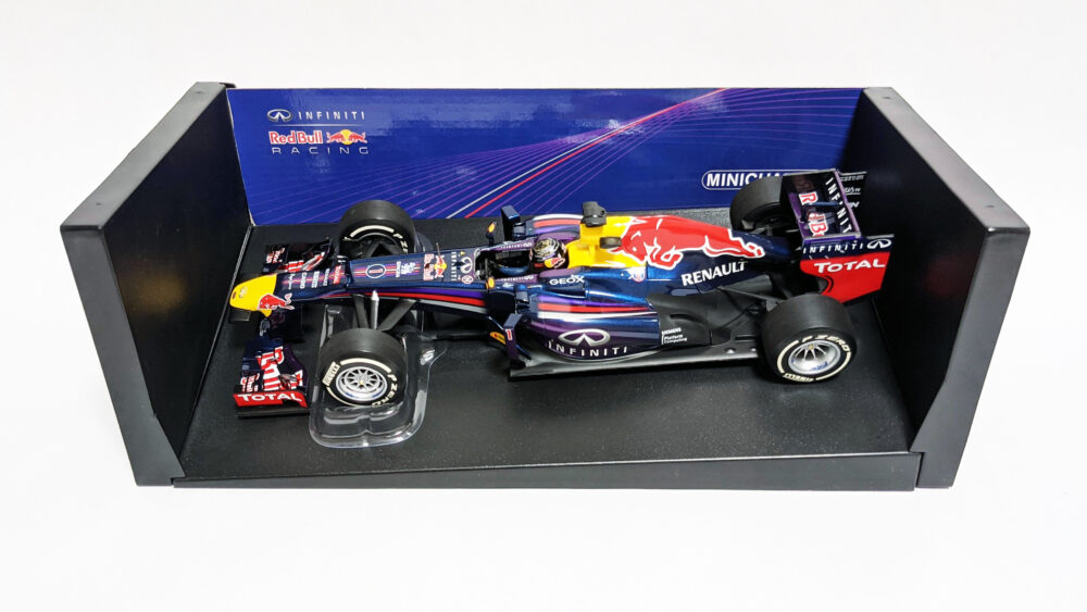 1/18 レッドブル RB9 S.ベッテル インドGP | F1ミニカーあれこれ
