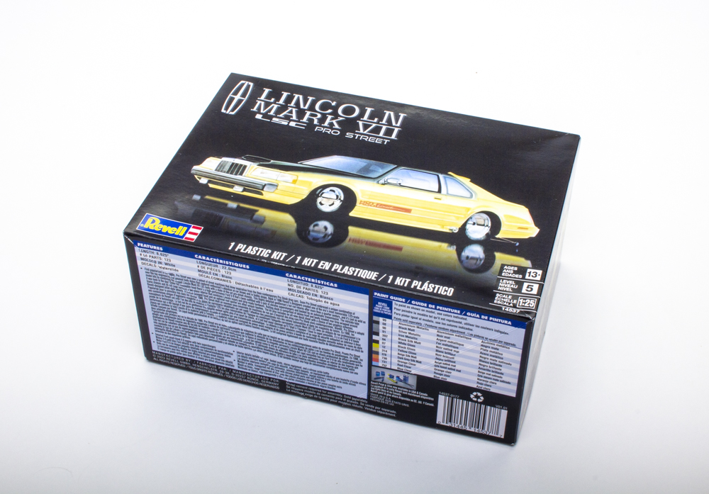 Revell 1/25 scale Lincoln Mark VII LSC pro street plastic model