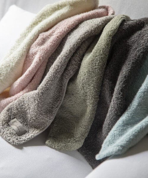 育てるタオル feel バスタオル チャコールの通販 | BRUNO online