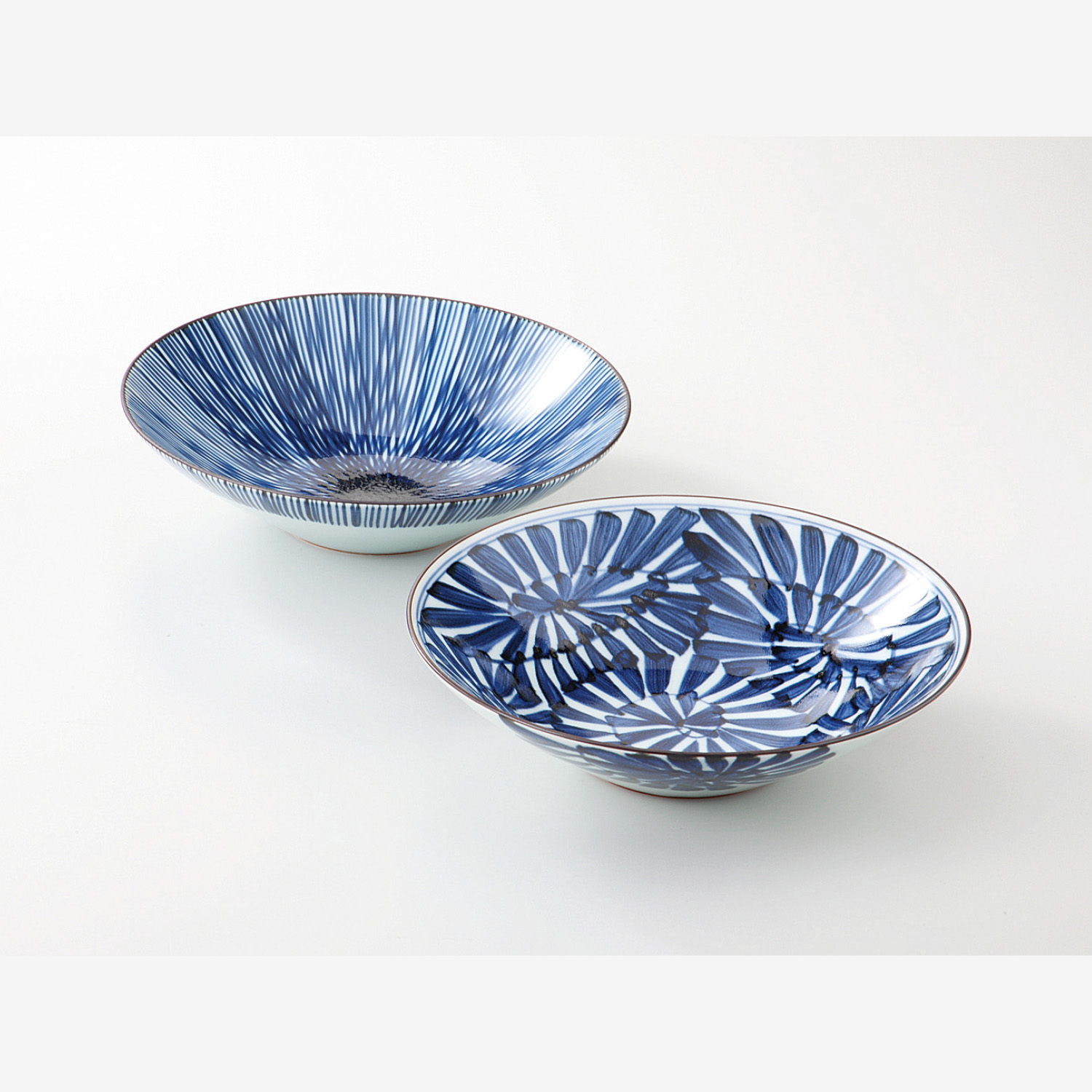 Price Gift｜古染紋 手描き多用鉢ペア｜西海陶器 | SAIKAI B-SHOP