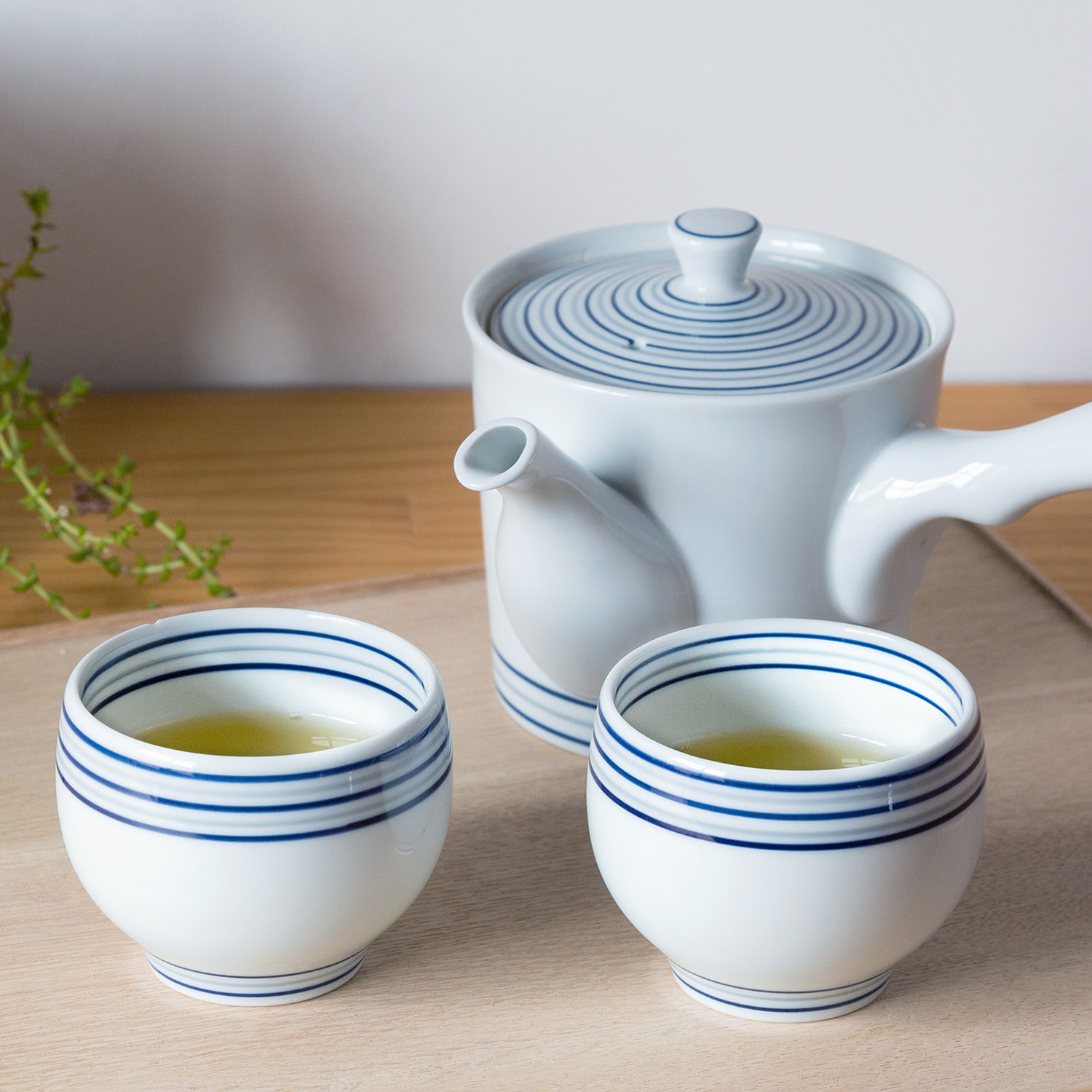 茶道具 白磁 魚型 陶器 手付き 急須 水柱 木箱付 中国美術？ 茶道具