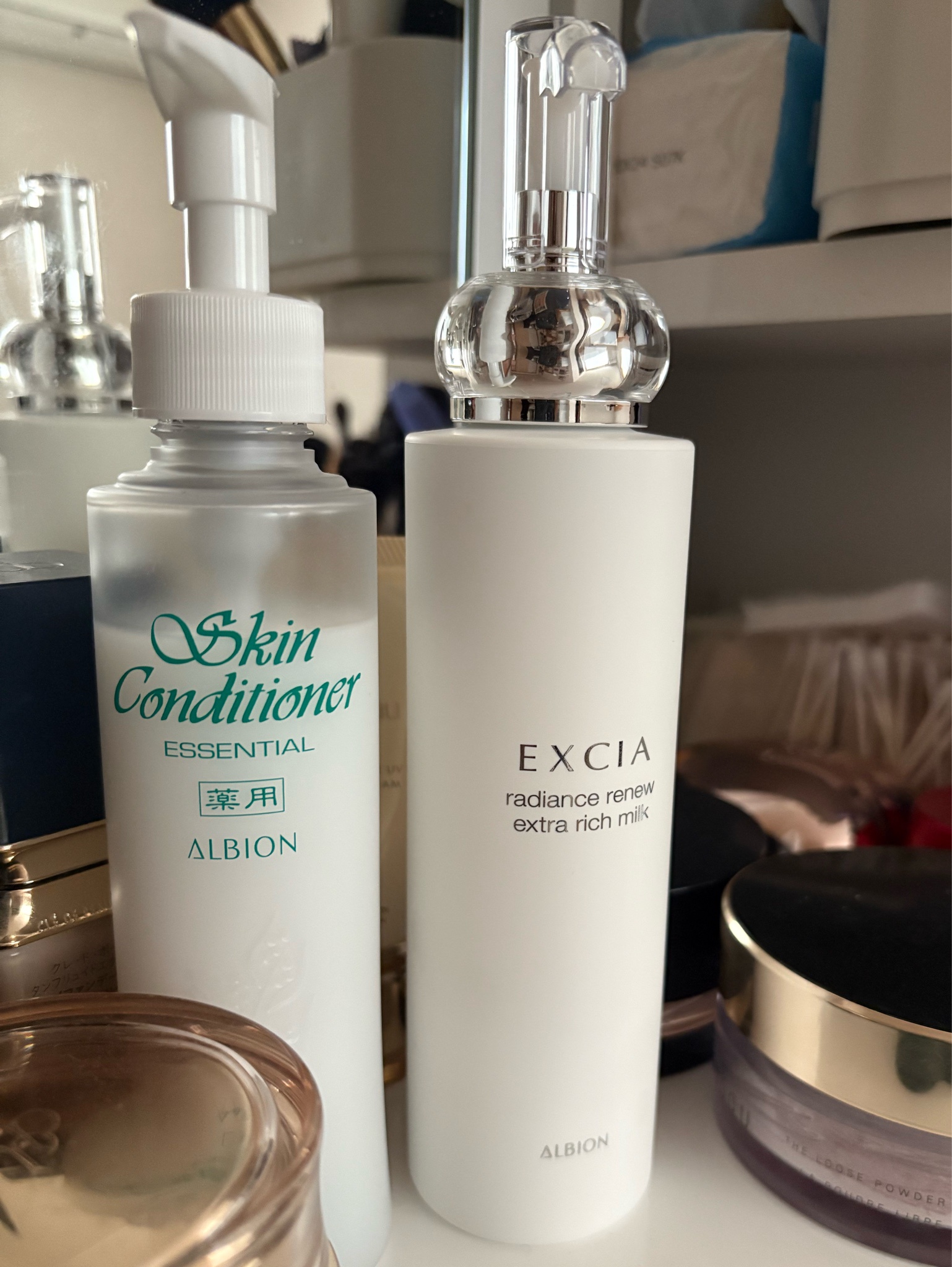 ラディアンスリニュー リッチミルク アルビオン エクシア ラディアンス