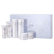 コスメデコルテ / AQ ブライト ラディアンス コフレIの公式商品情報