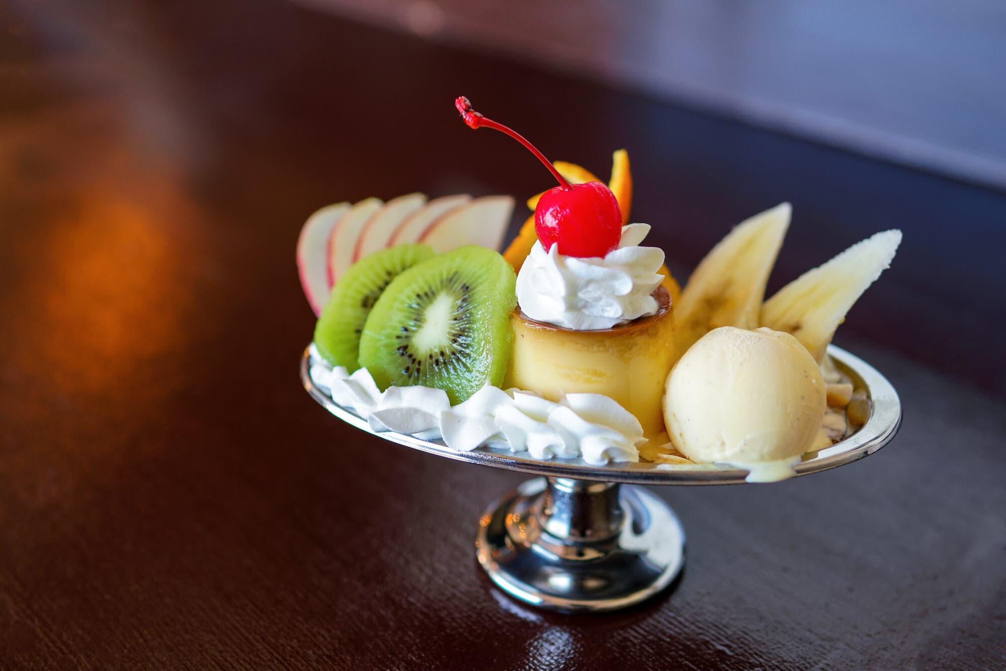 満足感のある味わい！見た目も華やかな「プリンアラモード」について