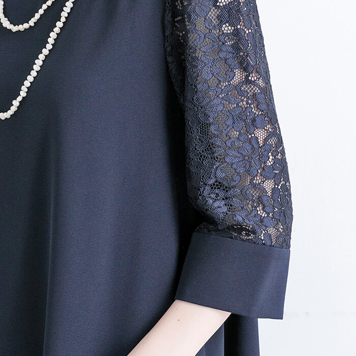 レース袖のワンピース 13号・ネイビー｜東京ソワールオンラインストア