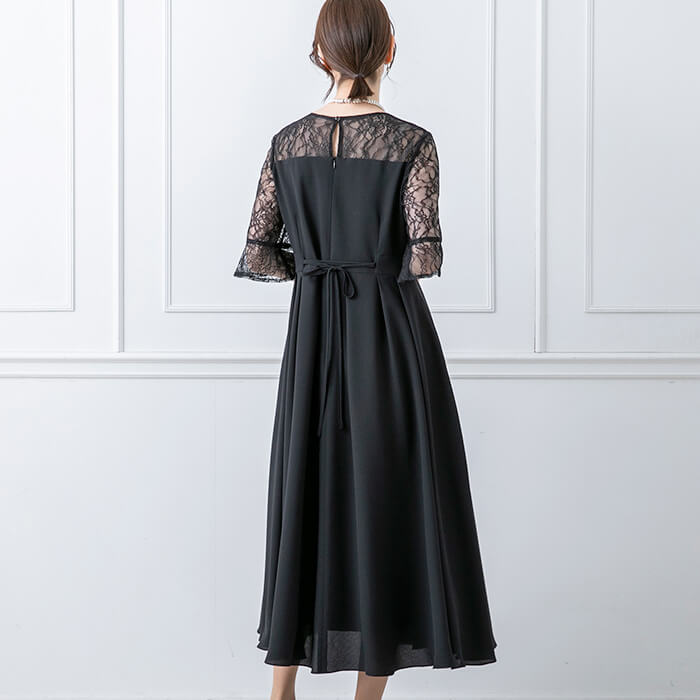 レースがフェミニンなAラインドレス 9号・ブラック｜東京ソワール