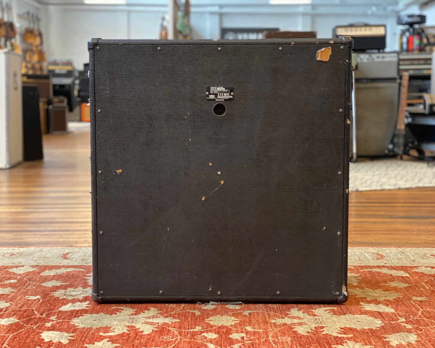 VOX V412BK 120 Watt 8Ω 4x12