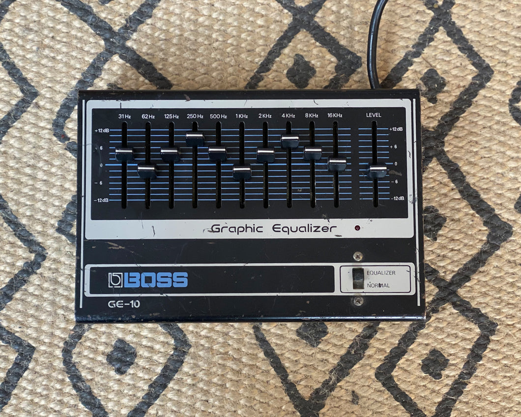 BOSS(Roland製) GE-10 ビンテージ グラフィックイコライザー BOSS