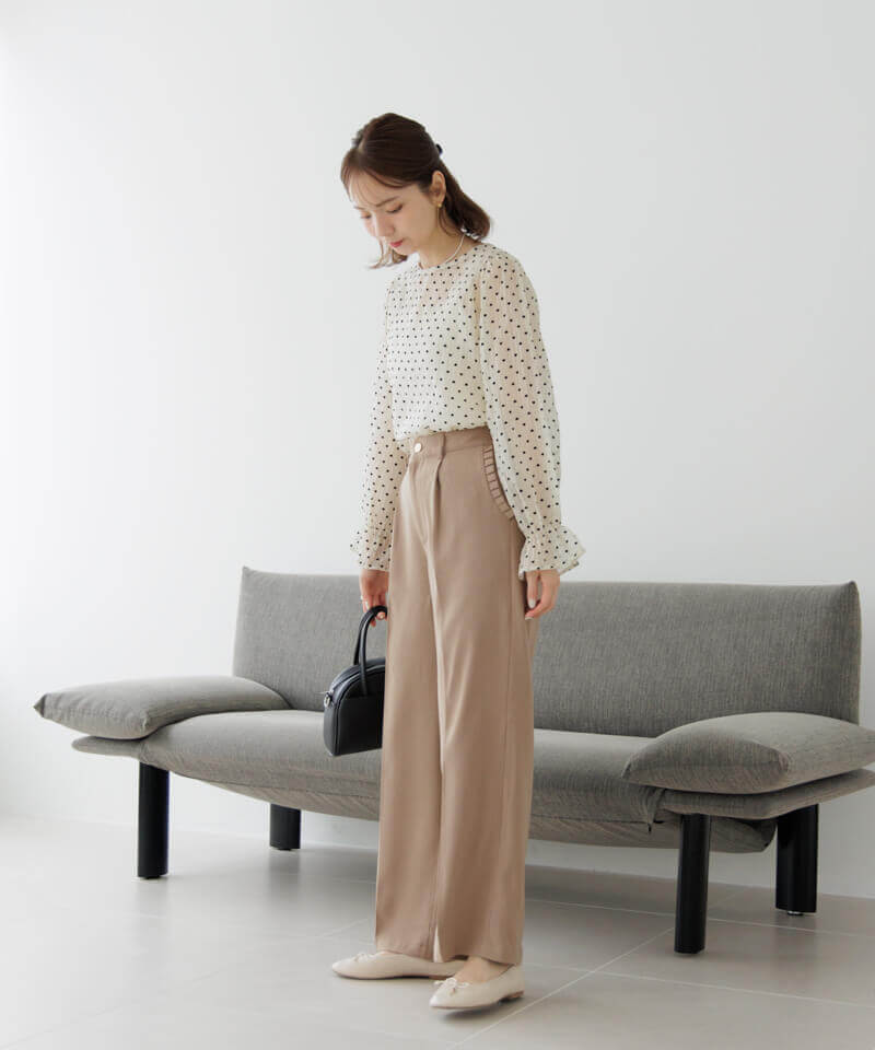 40%OFF】smoky tuck pants～ｽﾓｰｷｰﾀｯｸﾊﾟﾝﾂ | flower／フラワー公式通販