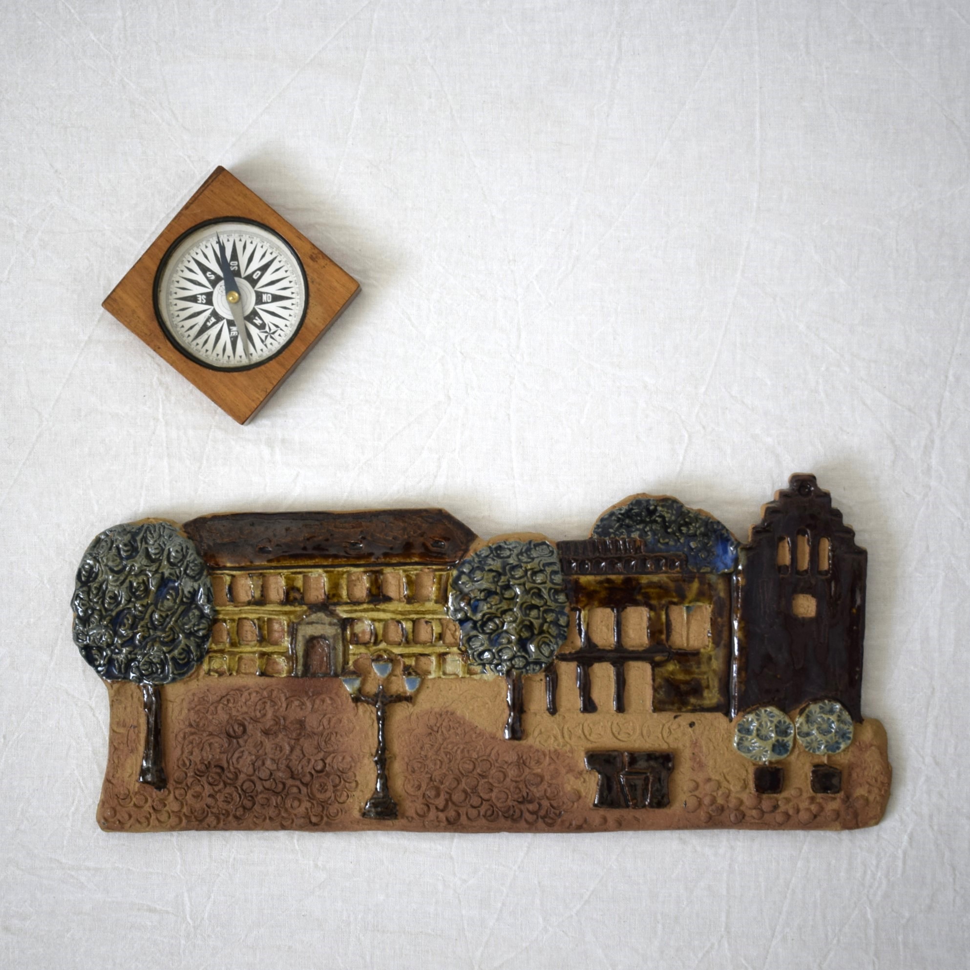 街の風景・陶板 / Gabi Citron-Tengborg ・ガビさん | florantik