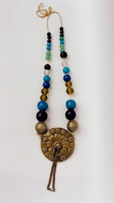 アイヌ 首飾り 萱野茂二風谷アイヌ文化資料館 アイヌ 首飾り