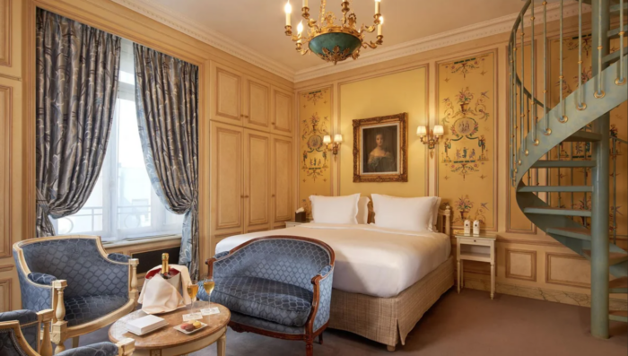 Audrey Hepburn-Inspired Paris Itinerary - French Side Travel