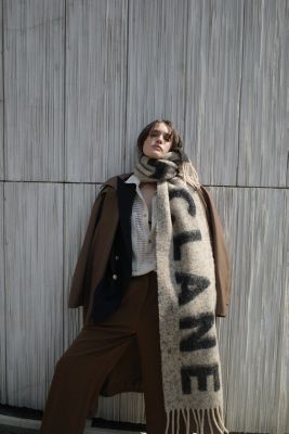 CLANE(クラネ)のCLANE LOGO MUFFLER通販 | 集英社HAPPY PLUS STORE