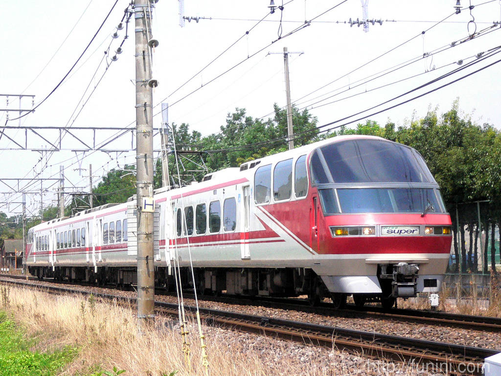 名鉄1000系 パノラマスーパー: funini.com