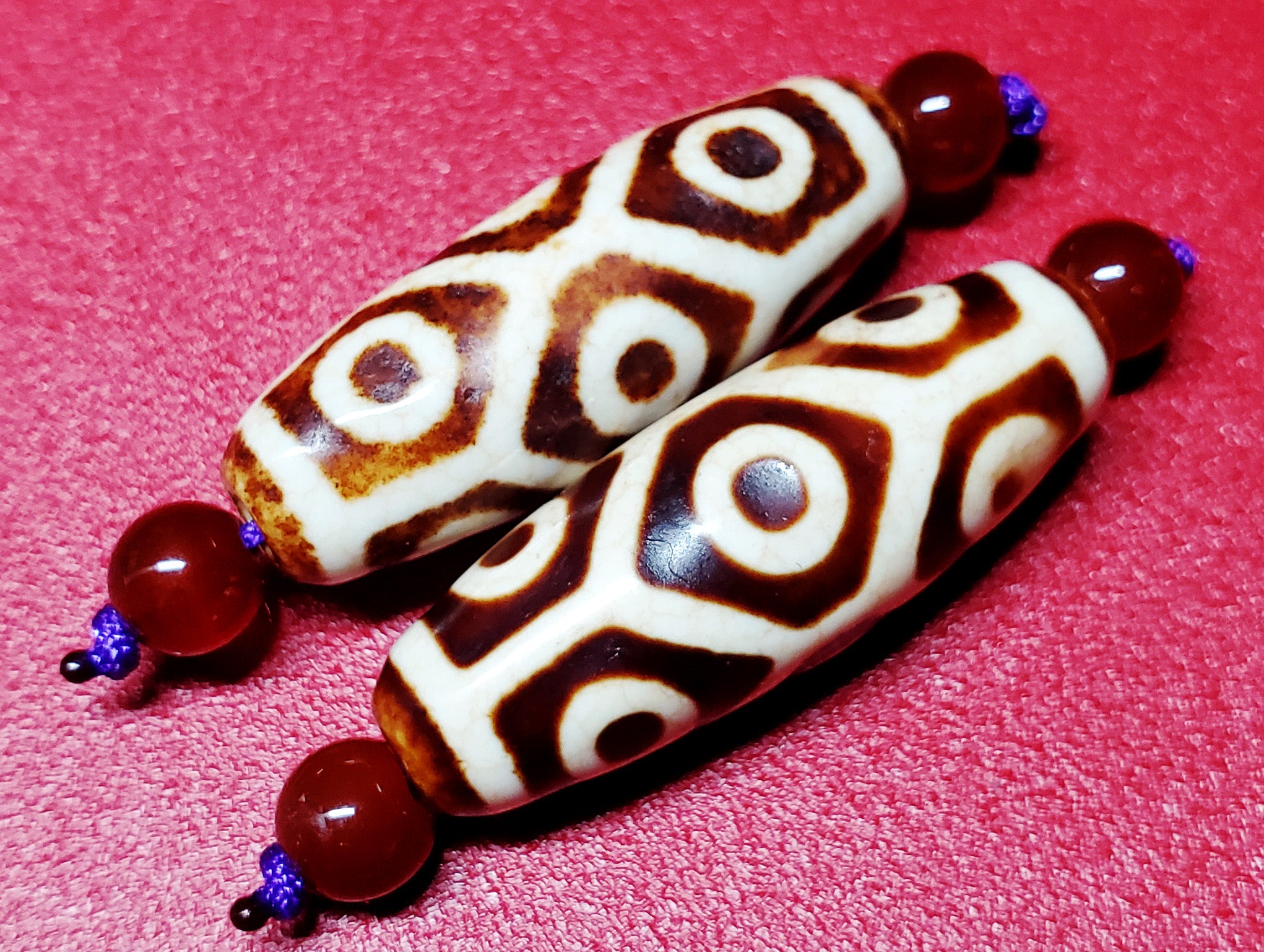 上肯天珠・亀甲九眼天珠 – 天然石の店 ふうちゃん